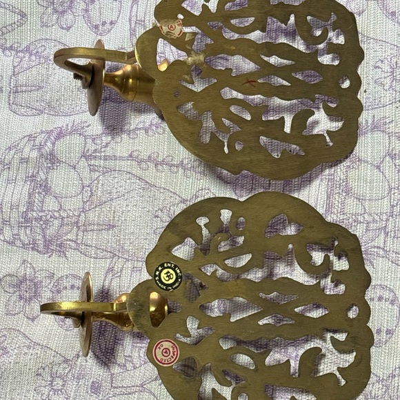 Chinoiserie Candle Sconce Pair two 2 solid brass medallion sconces wall décor - Picture 4 of 9